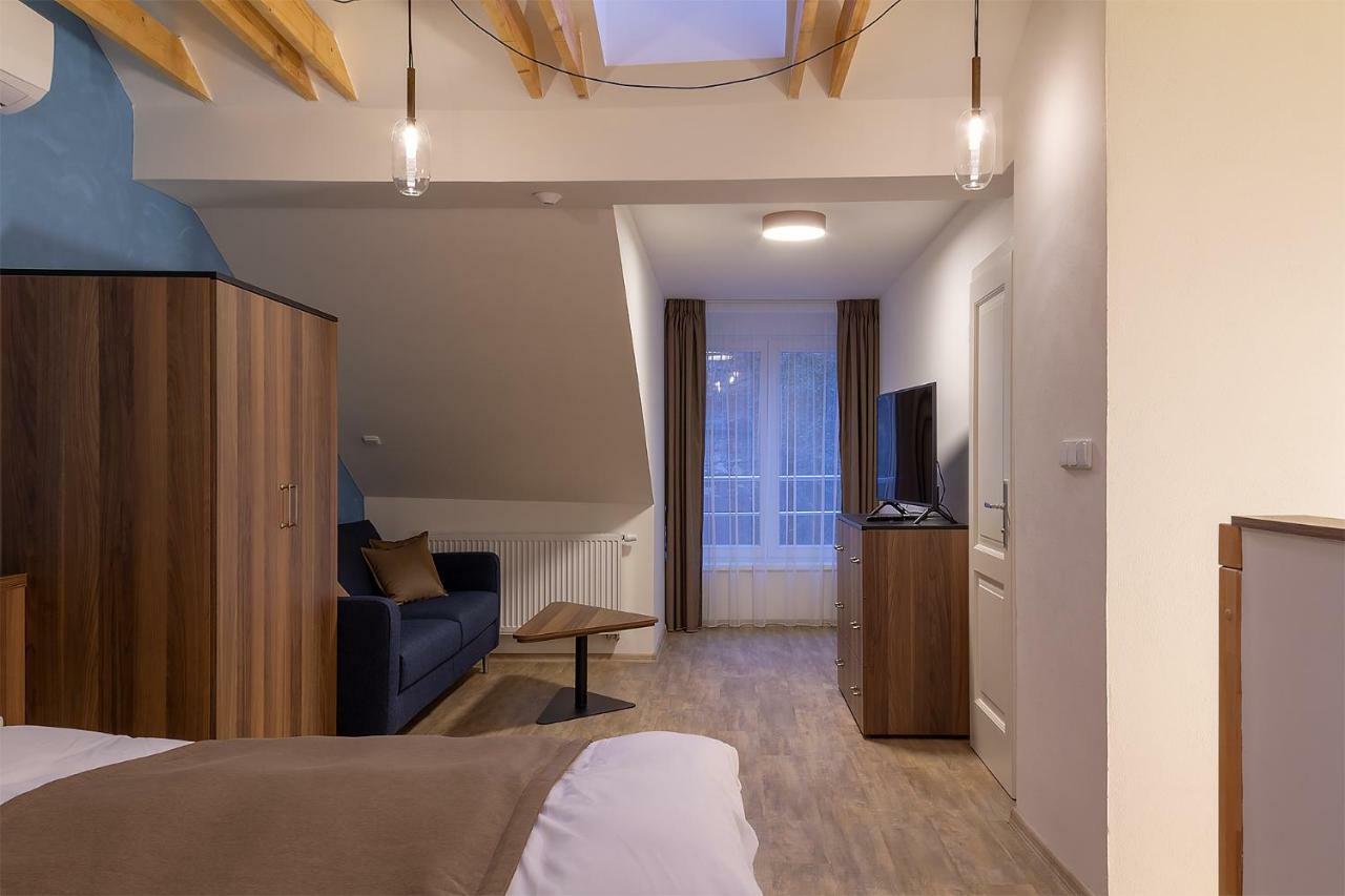 Hnizdo Lägenhet Mikulov Exteriör bild