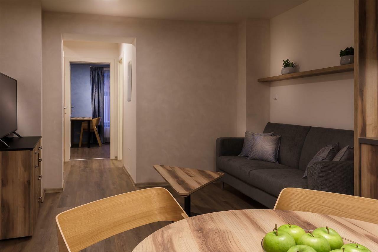 Hnizdo Lägenhet Mikulov Exteriör bild